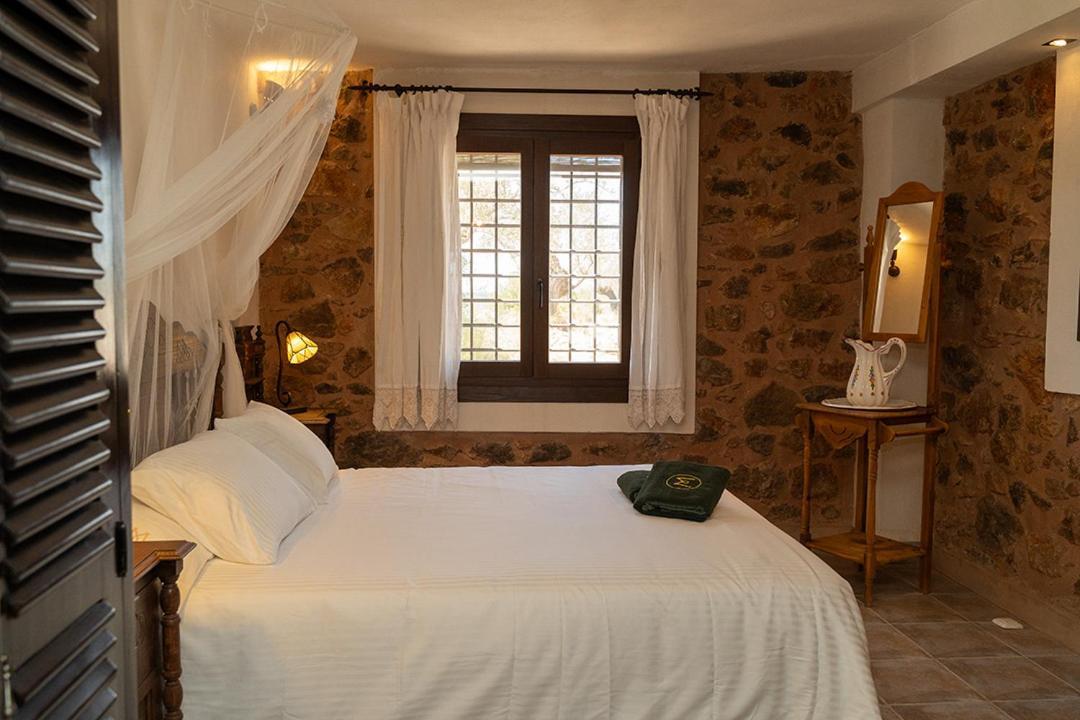 Masia De Matuta Vall de Almonacid Bagian luar foto